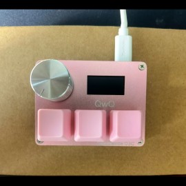 SayoDevice O3C OSU Keyboard - Quick-Trigger Hall Effect Magnetic Linear Switches, Keyboard with Knob & Screen, Copy-Paste Shortcuts, Macro Hot-Swap Mini Keyboard